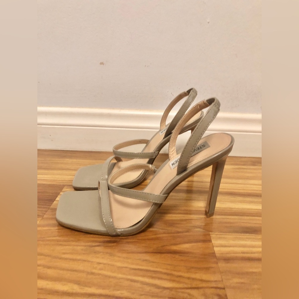 Steve Madden Gracey Nude Tan Strappy Open Toe Sandals size 8M - Picture 5 of 8